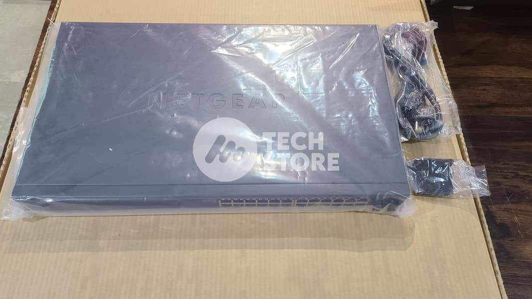 NETGEAR Gigabit Ethernet Smart Switch 28-Port PoE (GS728TPP) (Renewed 16