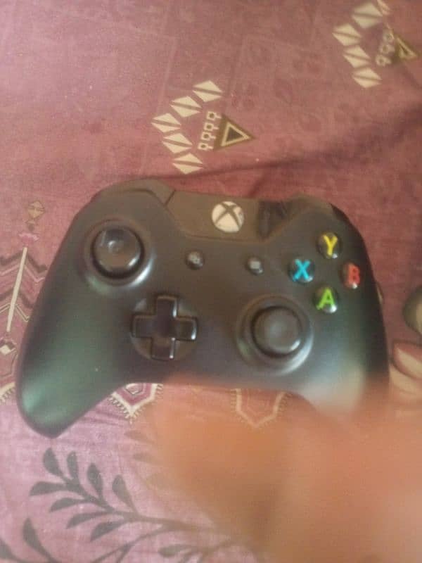 Xbox One 500gb non jailbreak with 3 games disc 8