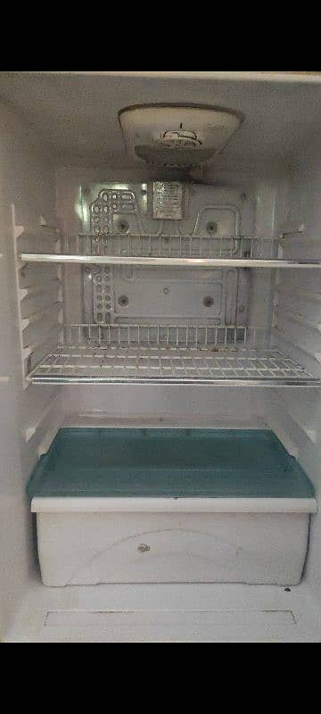 Waves refrigerator for sale urgent. 1