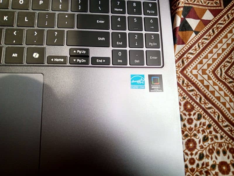Samsung Galaxy book utra 7 155H 360 touch 8