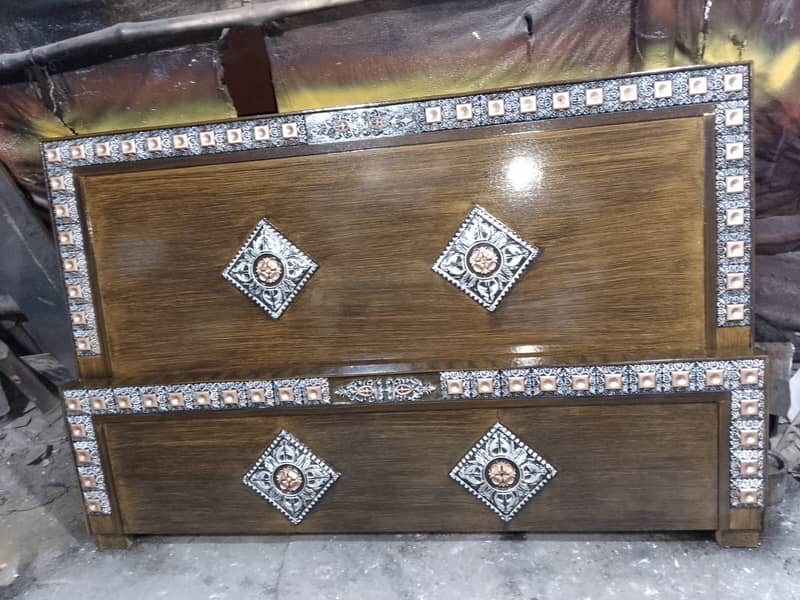 Bed / bed set / king size bed / double bed / wooden bed /side tables 14