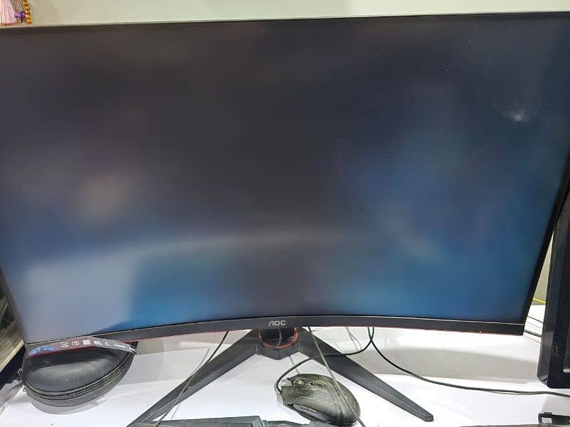 AOC C32G2E 32-inch Curved FHD 1080p LED Gaming Monitor 1