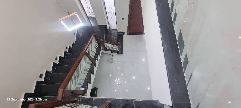 5 Marla Amazing Corner House For Sale In Model City Having 3 Beds 4