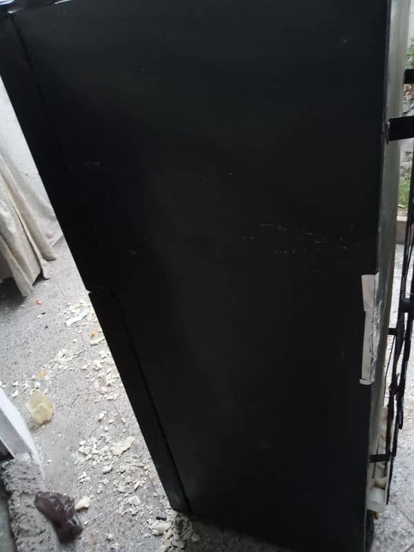 Refrigerator Dawlance 1