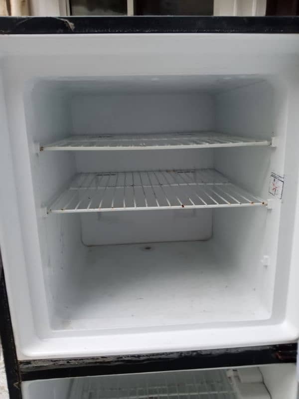 Refrigerator Dawlance 3