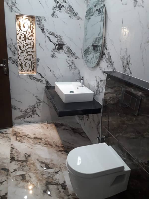 7 Marla Brand New House For Sale In Eden Valley Extra Modernized Having 4 Beds 5 Washrooms Drawing Dining 2