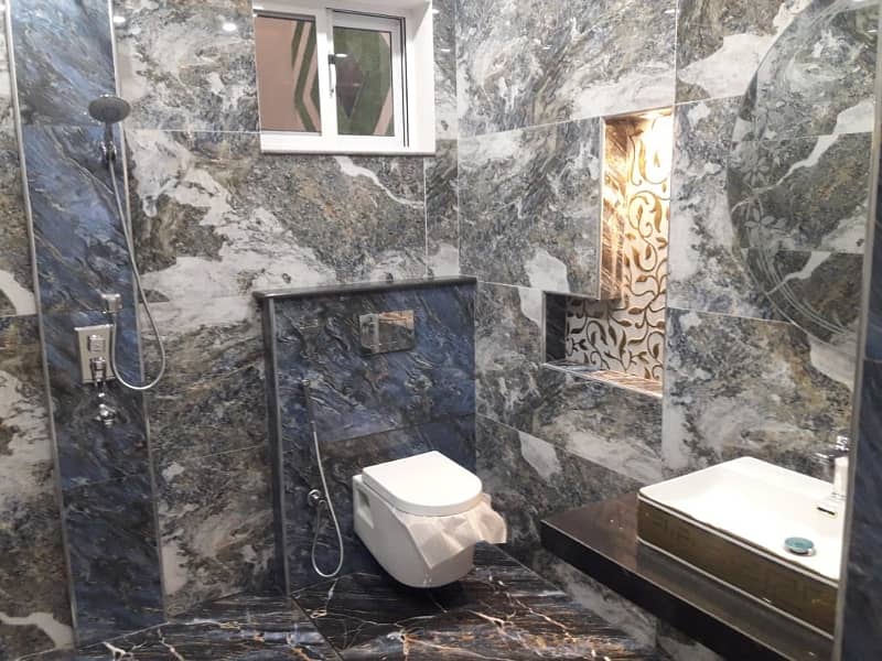 7 Marla Brand New House For Sale In Eden Valley Extra Modernized Having 4 Beds 5 Washrooms Drawing Dining 4