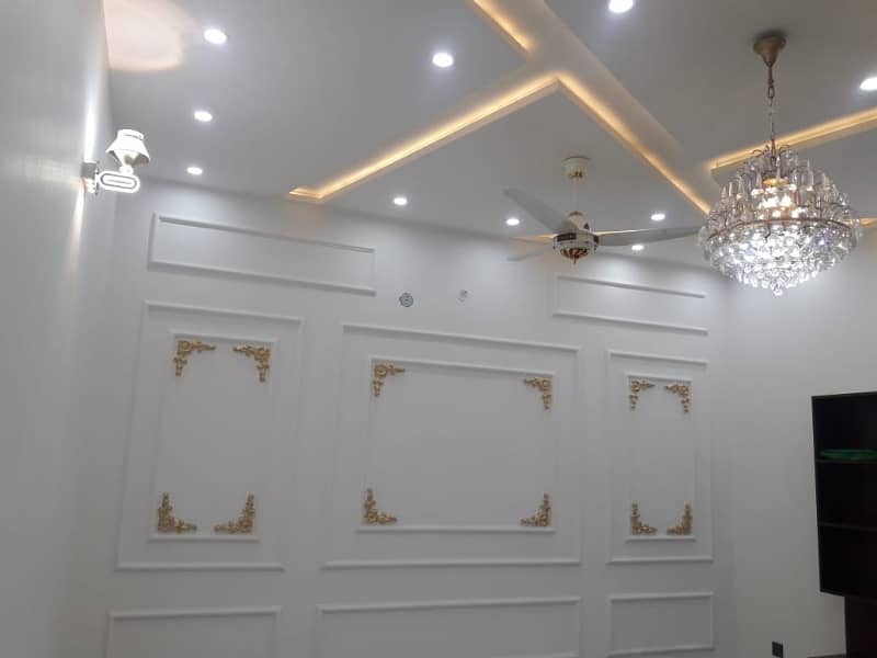 7 Marla Brand New House For Sale In Eden Valley Extra Modernized Having 4 Beds 5 Washrooms Drawing Dining 29