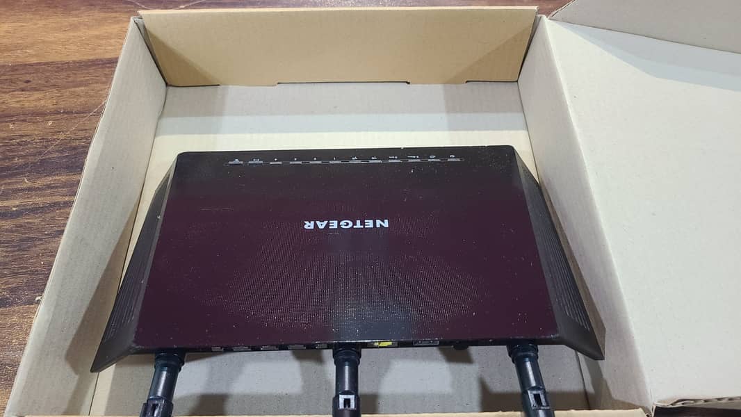 Netgear R6400 AC1750 Dual Band Smart WiFi Router (Renewed) 2