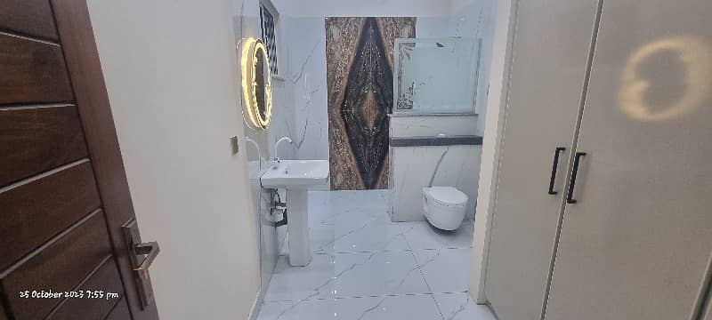 5 Marla Brand New House For Sale In Model City Having 3 Beds 4 Washrooms 2 Livings 2 Kitchens Drawing For Visit Call Or Whatsapp 9