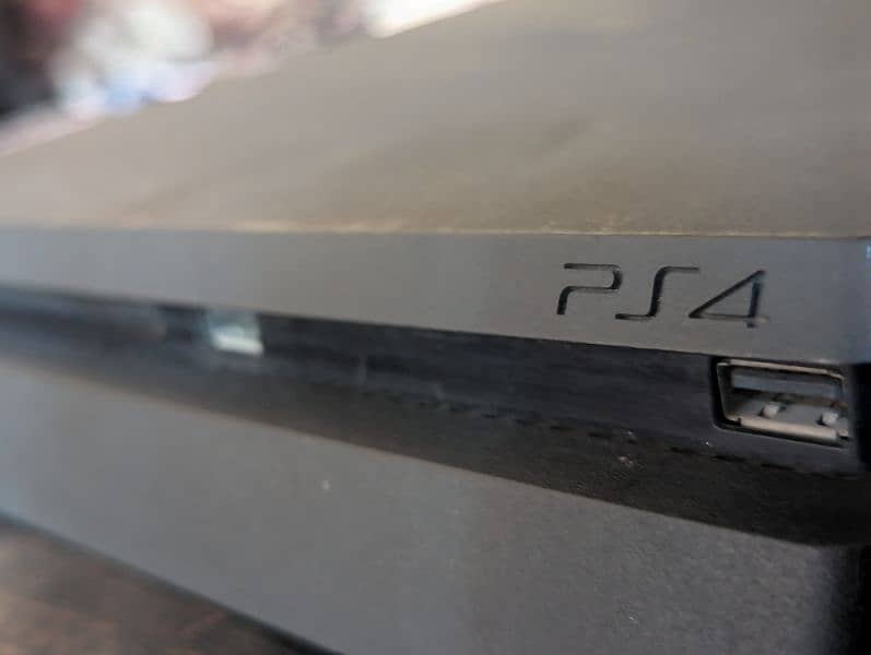 Ps4 Slim & 50 Games account & Original Controller 2