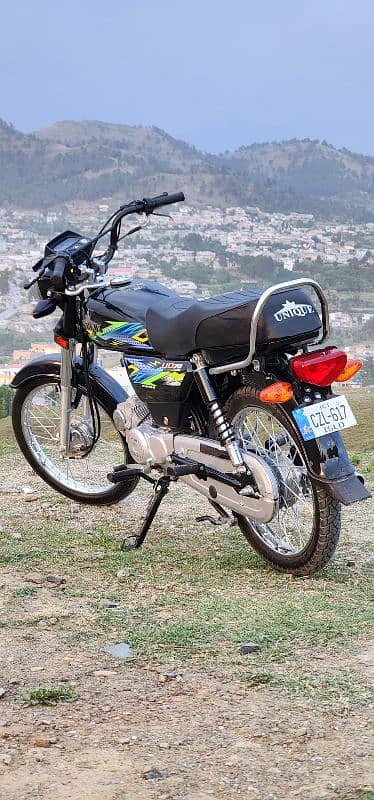 unique 70 2025 model islamabad  registerd 6