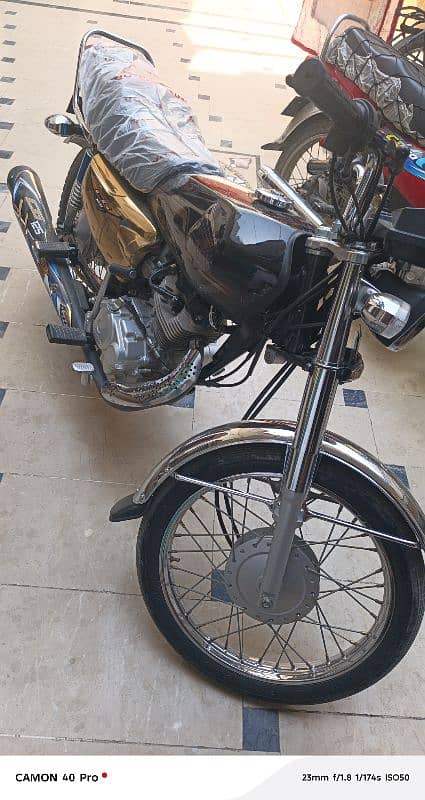 C g 125 golden a one condition 2024 model 2025 ki number plate 0