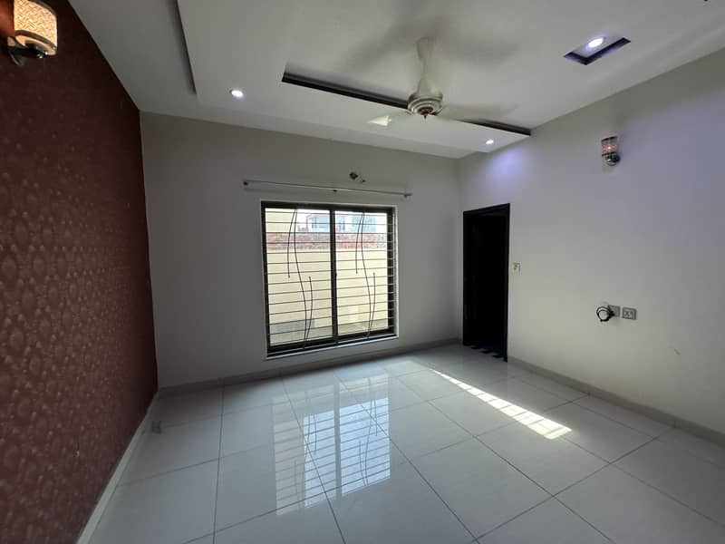 10 marla brand new condition upper portion available for Rent in Canal Garden near Bahria Town Lahore 4