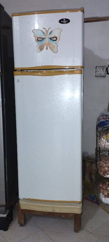 Dawlance refrigerator 0
