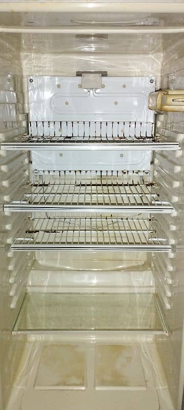 Dawlance refrigerator 5