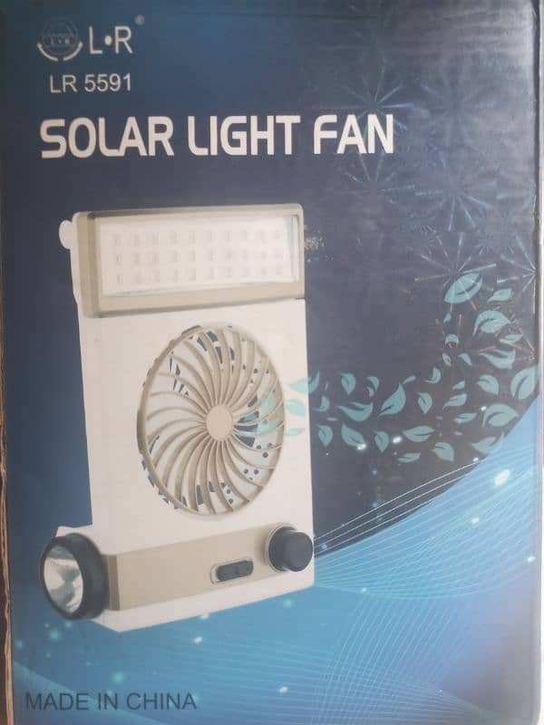 solar fan with 2 lights 1