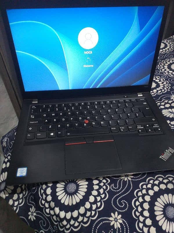 Lenovo core i5 8th gen 8/256 1