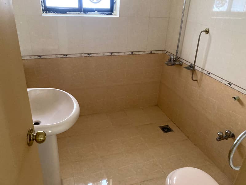 Beautiful Double Story House For Rent In F-8 3