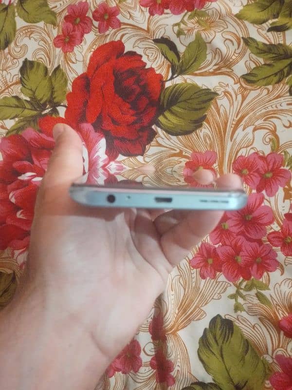 Infinix hot10S 6/128 1