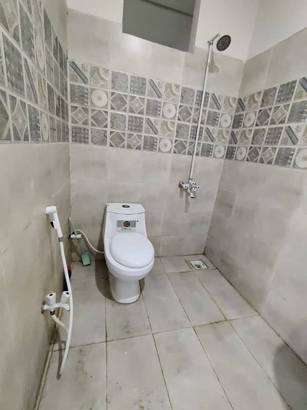 Flat for Rent. 3bed DD New Flat. Johar-Mor KHI 14