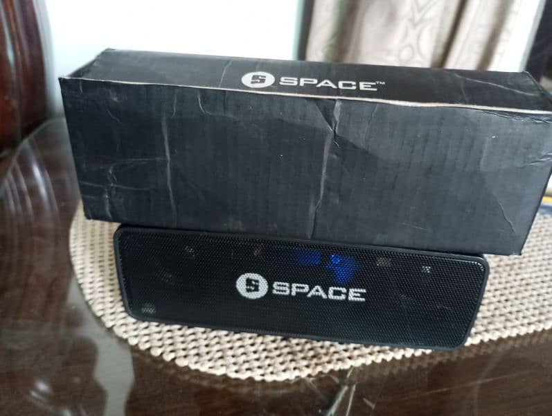 Space Square Bluetooth speaker 5