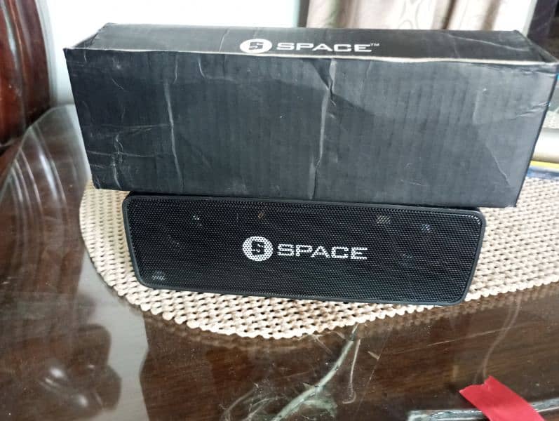 Space Square Bluetooth speaker 6