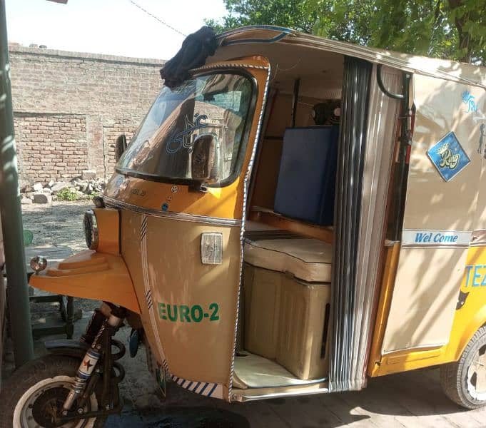Tez Raftar Rickshaw 2