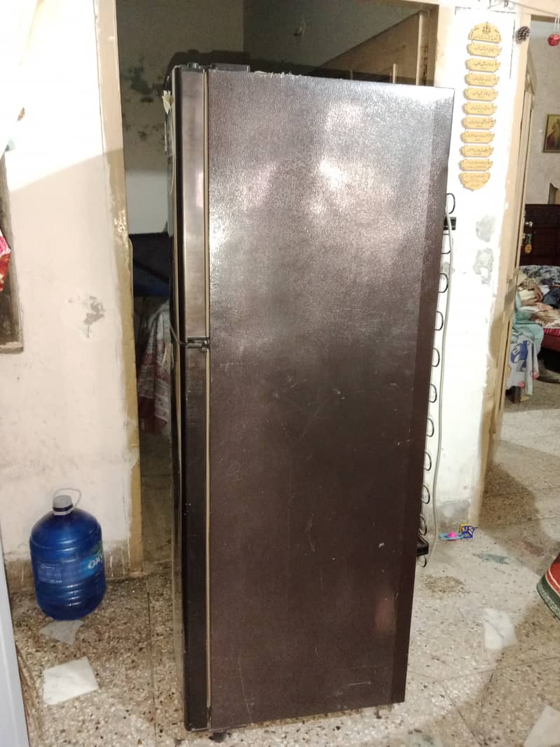 Dawance Refrigerator Just like a new 6