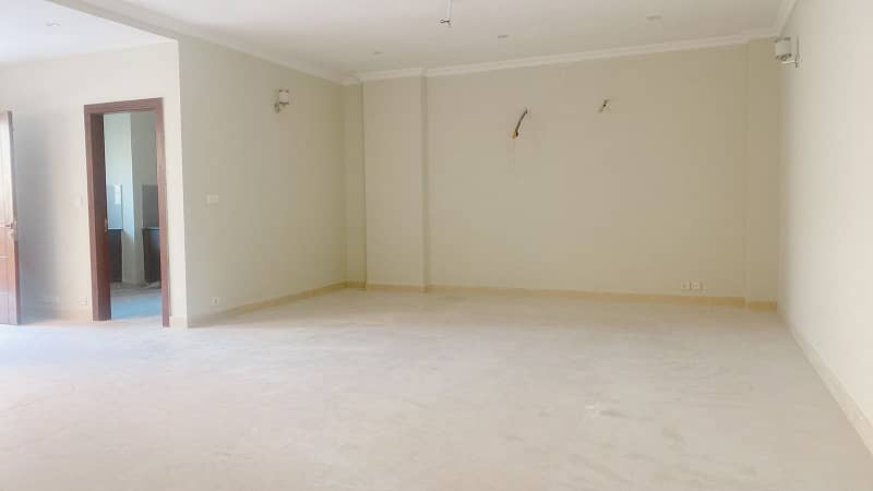 Flat For Sale In Business Bay, DHA 1, Islamabad 3