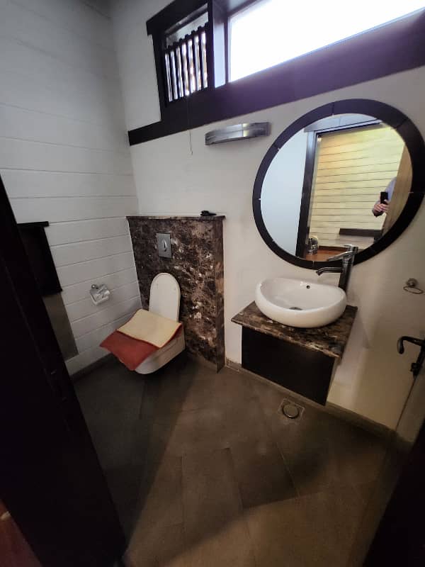 250 Yards Bungalow With Basement : E Street Food Street 2