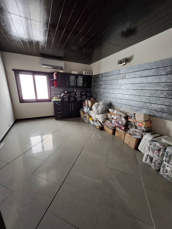 250 Yards Bungalow With Basement : E Street Food Street 3