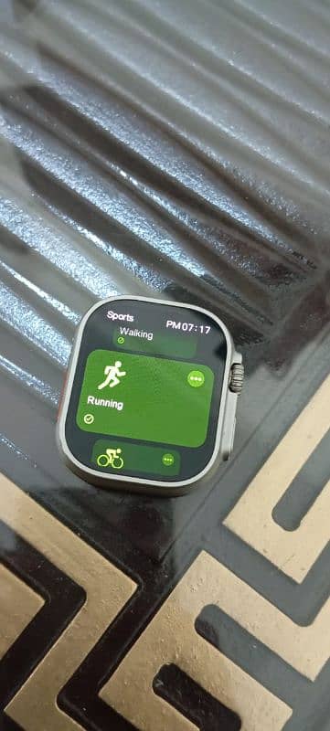 Smat Watch Ultra 4gb memory 13