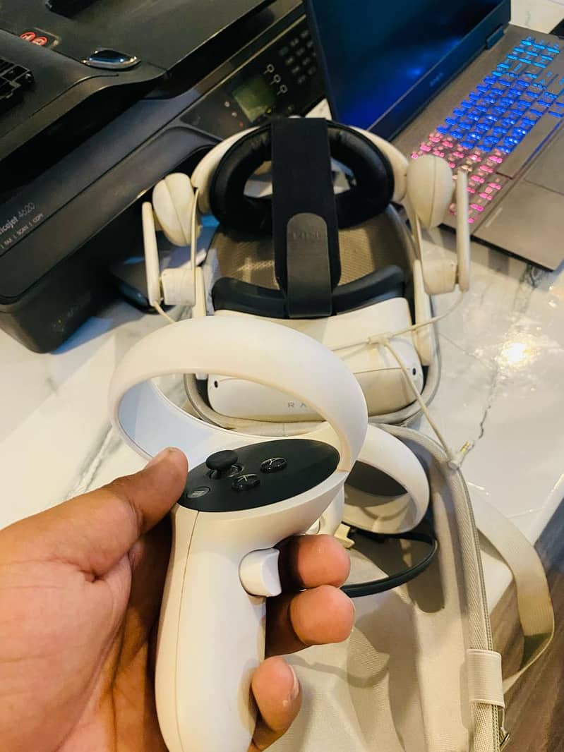 Meta Quest 2 VR 128 GB Quest 2 VR Headset 3