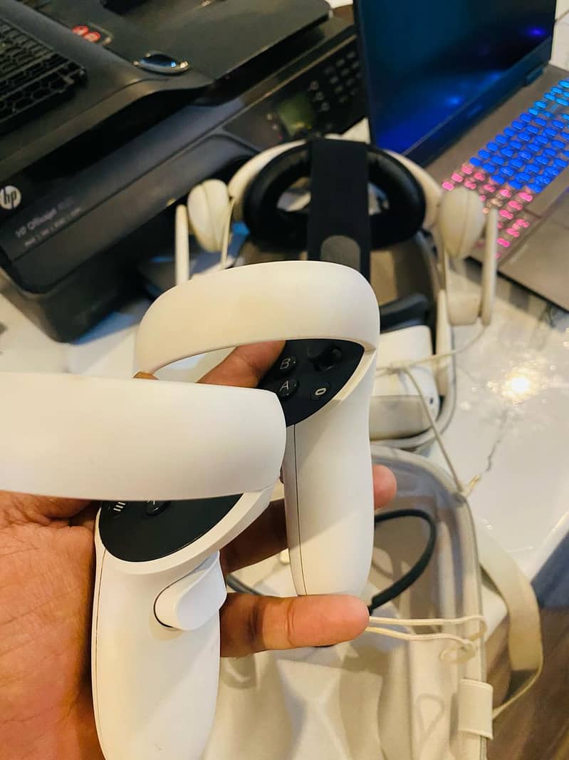 Meta Quest 2 VR 128 GB Quest 2 VR Headset 5