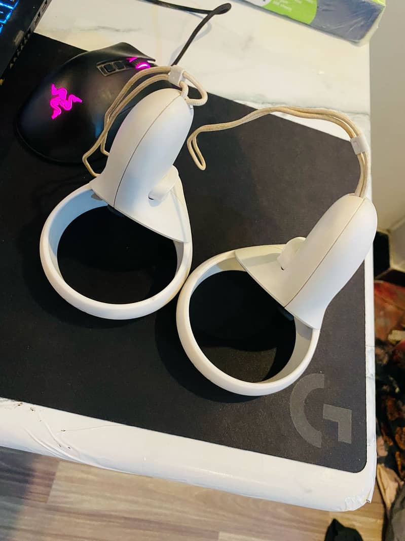 Meta Quest 2 VR 128 GB Quest 2 VR Headset 11