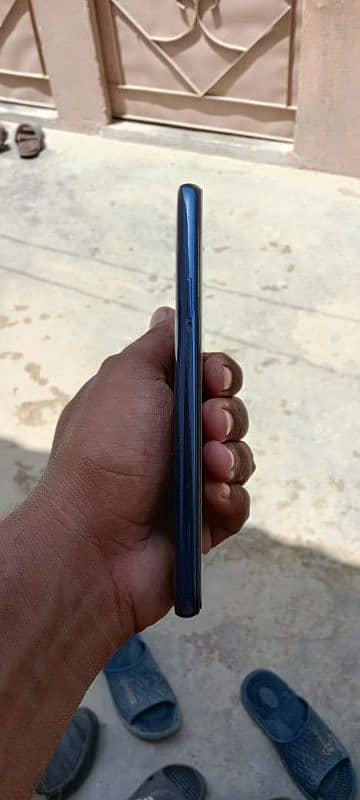 Moto One 5g UW 3