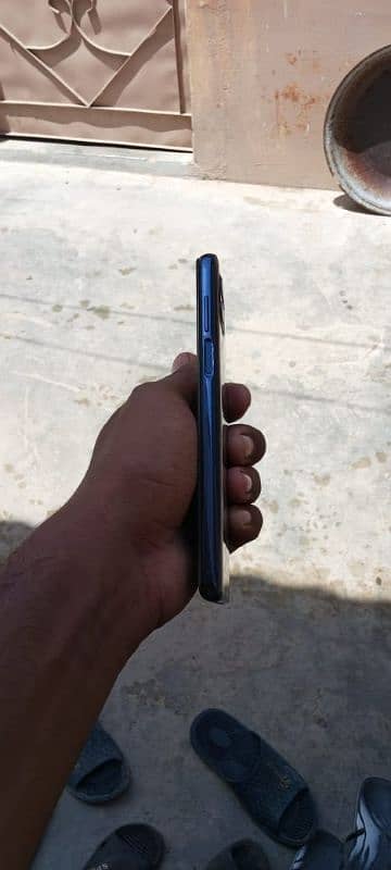 Moto One 5g UW 4