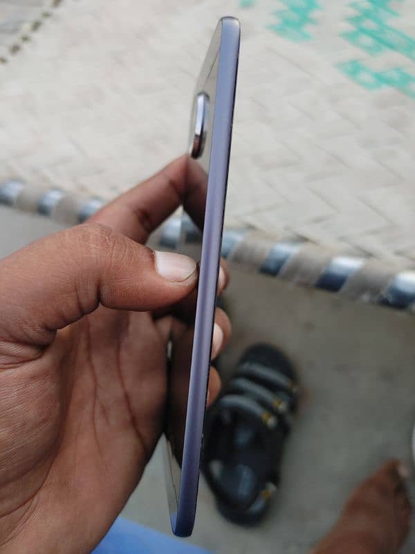 Moto z slim 4/32 non pta exchange possible 1