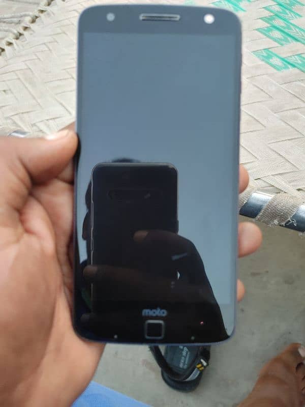 Moto z slim 4/32 non pta exchange possible 2