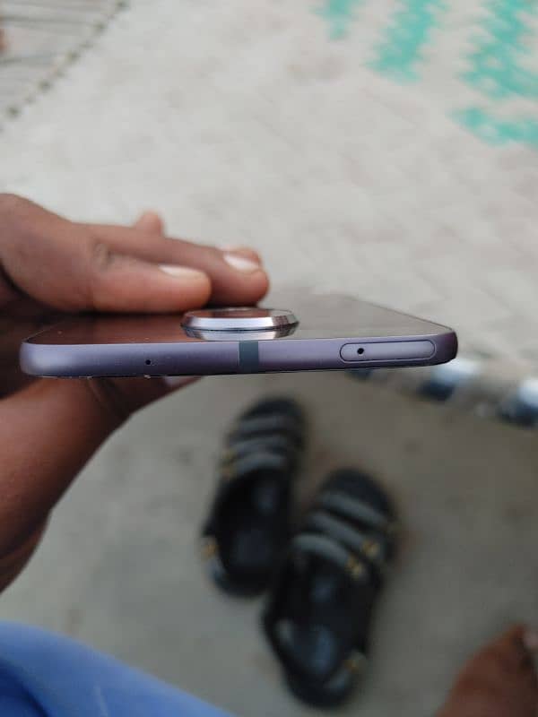 Moto z slim 4/32 non pta exchange possible 4