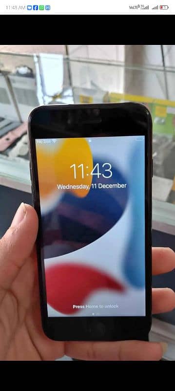 iPhone 7  128Gb PTA Approved 1