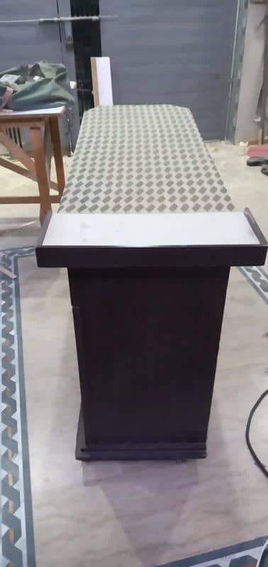 iron table 4