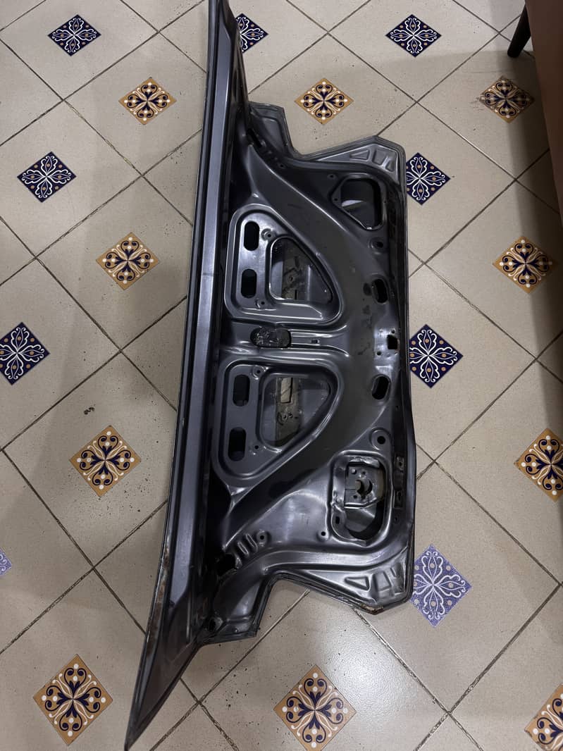 Honda City 2010 Trunk Lid Little damaged 2
