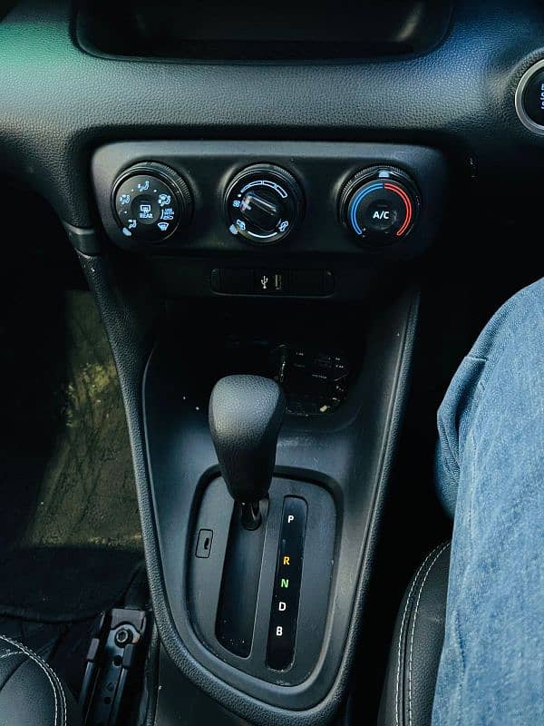Toyota Yaris 2024 2