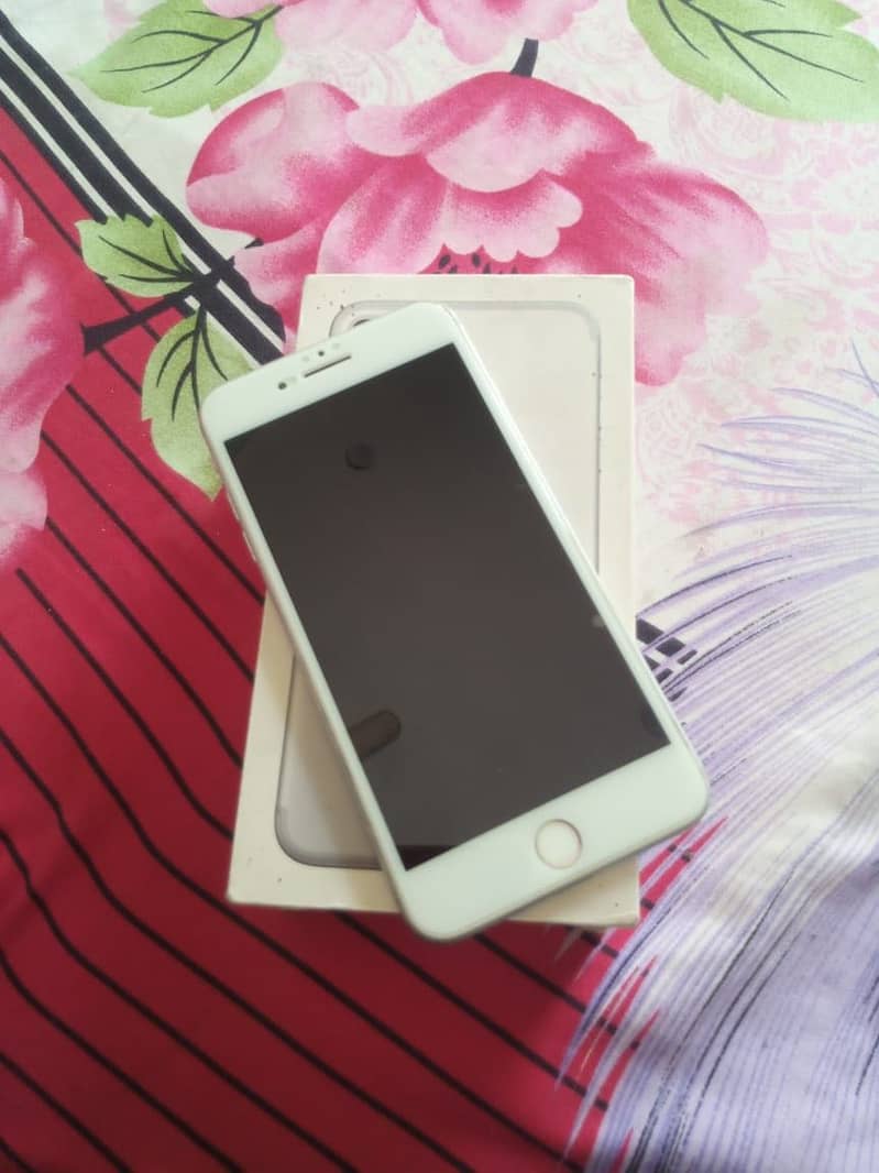 iphone 7plus PTA approved with Box 03342029424 7