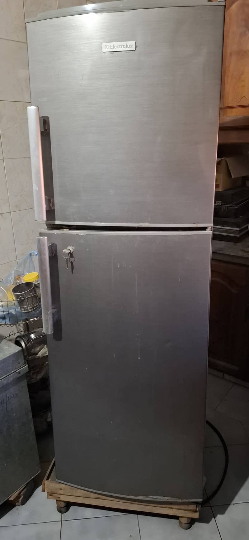 ELECTROLUX REFIGRATOR FOR SALE(Non-Inverter) 0