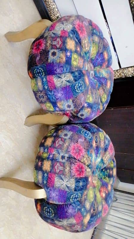 i want to sell my 2 seties 0