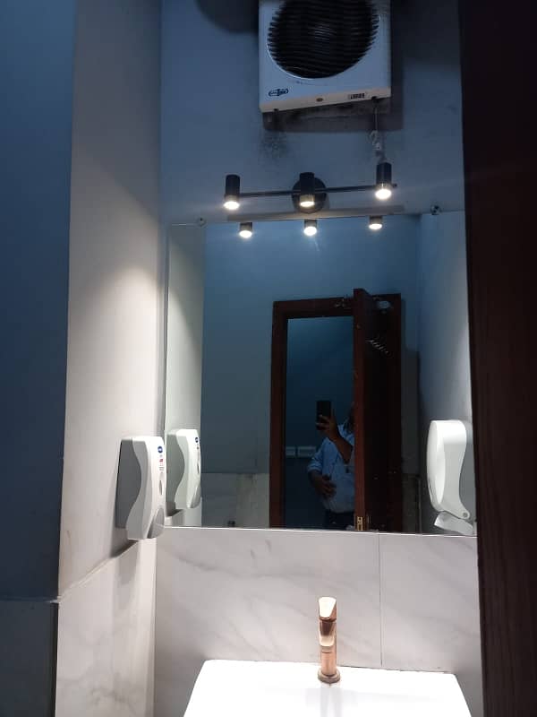 8000 Sft. Office Floor Is Available For Sale Ideal Location Of Gulberg 15