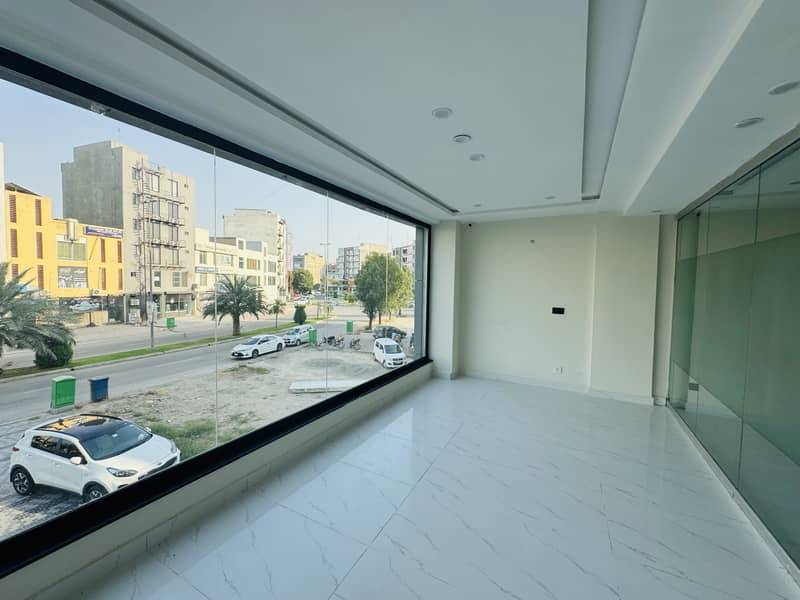 4 Marla Commercial Plots For Sale Main Blueward 100ft Road  G1 Block Bahria Orchard Lahore 3